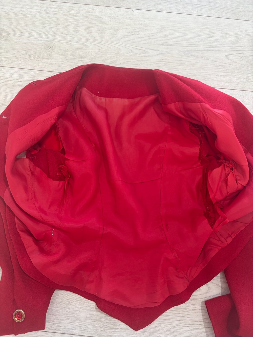 Vintage Red Skirt Suit Louis Feraud Paris Buttons 80s Power Suit 2 Piece sz 4 - Picture 7 of 7